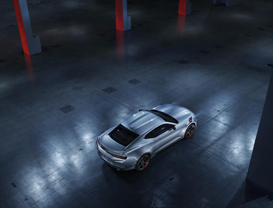  Chevrolet Camaro RS Redline 2017 года  (фото 2 из 2)